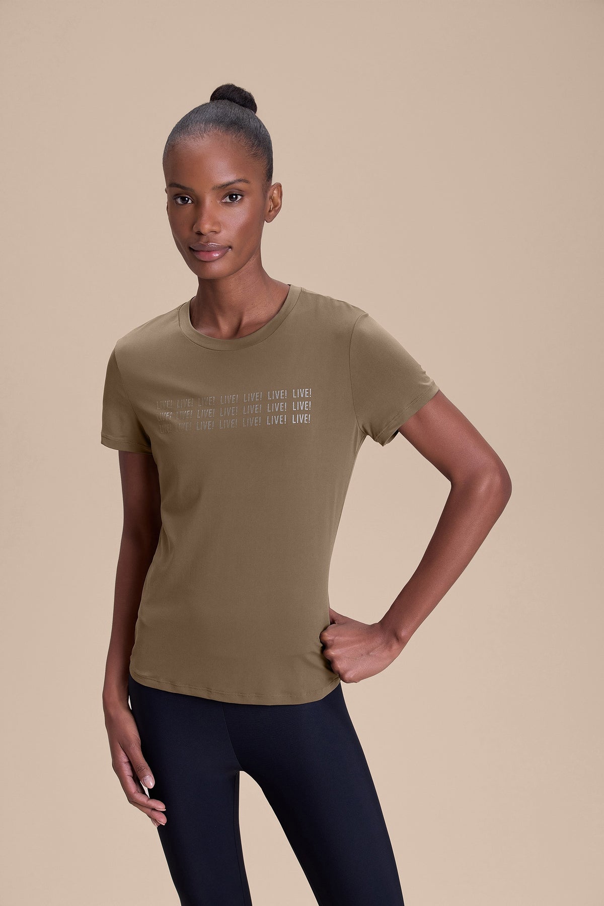 Broad Motion Top